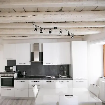 Iseolakerental - Casa Lu *