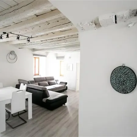 Iseolakerental - Casa Lu